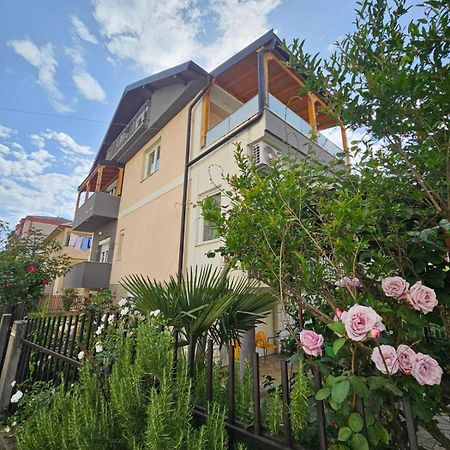 Apartments Stavreski オフリド エクステリア 写真